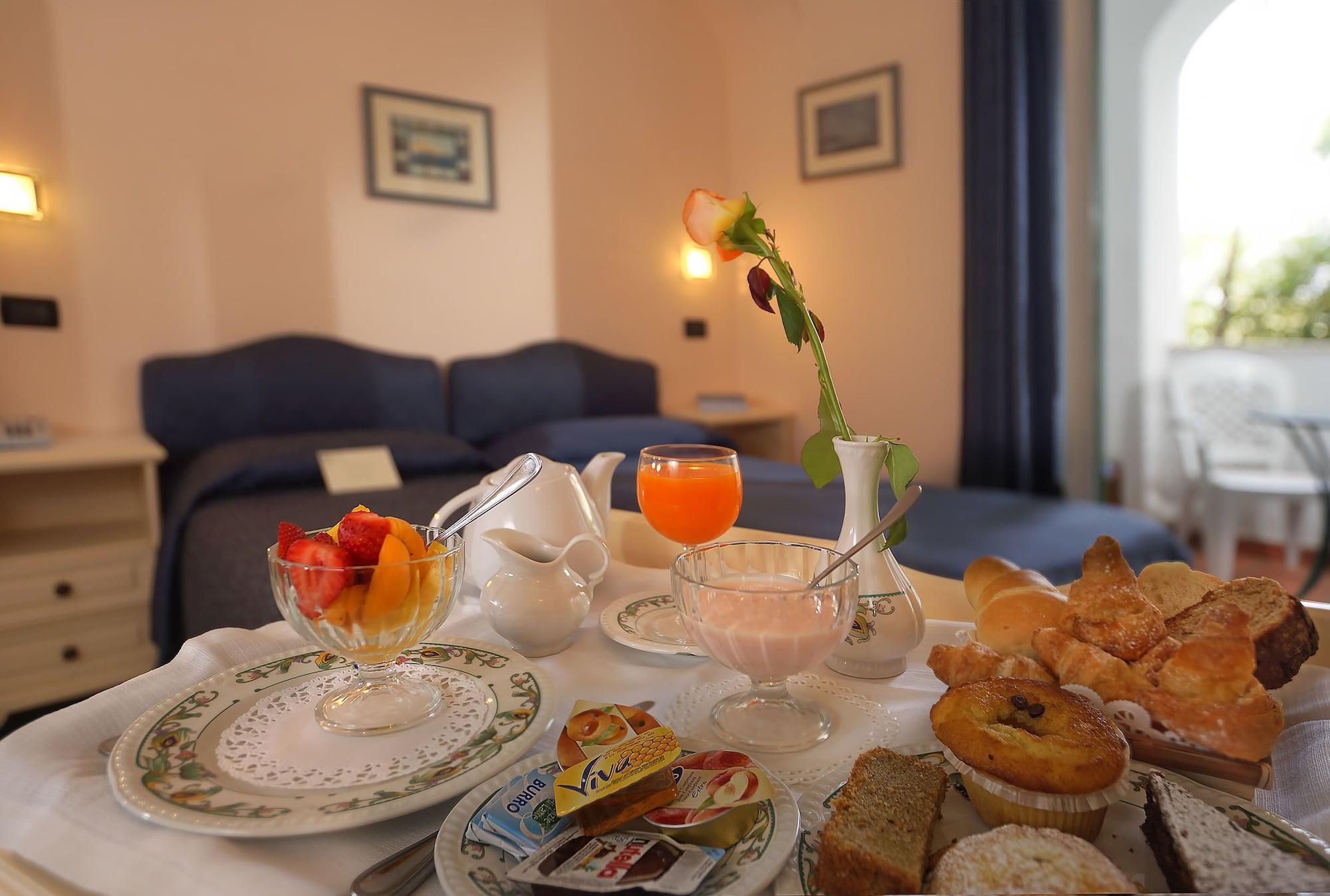 Le Querce Resort Sea Thermae & Spa Иския Екстериор снимка