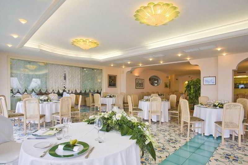 Le Querce Resort Sea Thermae & Spa Иския Екстериор снимка