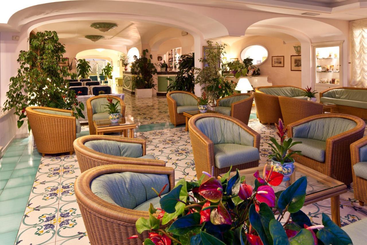 Le Querce Resort Sea Thermae & Spa Иския Екстериор снимка