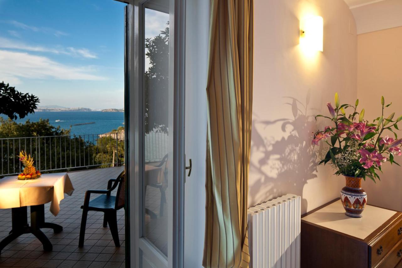 Le Querce Resort Sea Thermae & Spa Иския Екстериор снимка