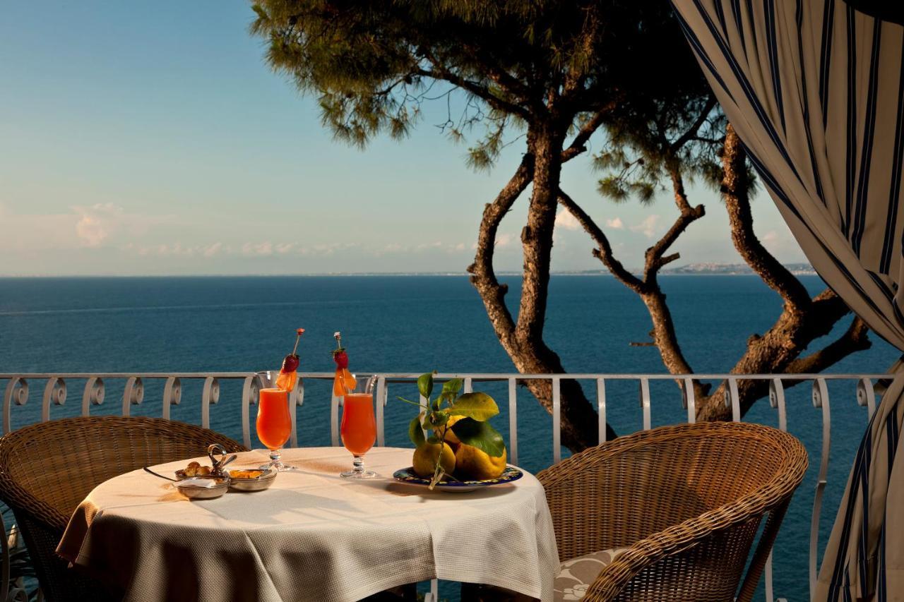 Le Querce Resort Sea Thermae & Spa Иския Екстериор снимка