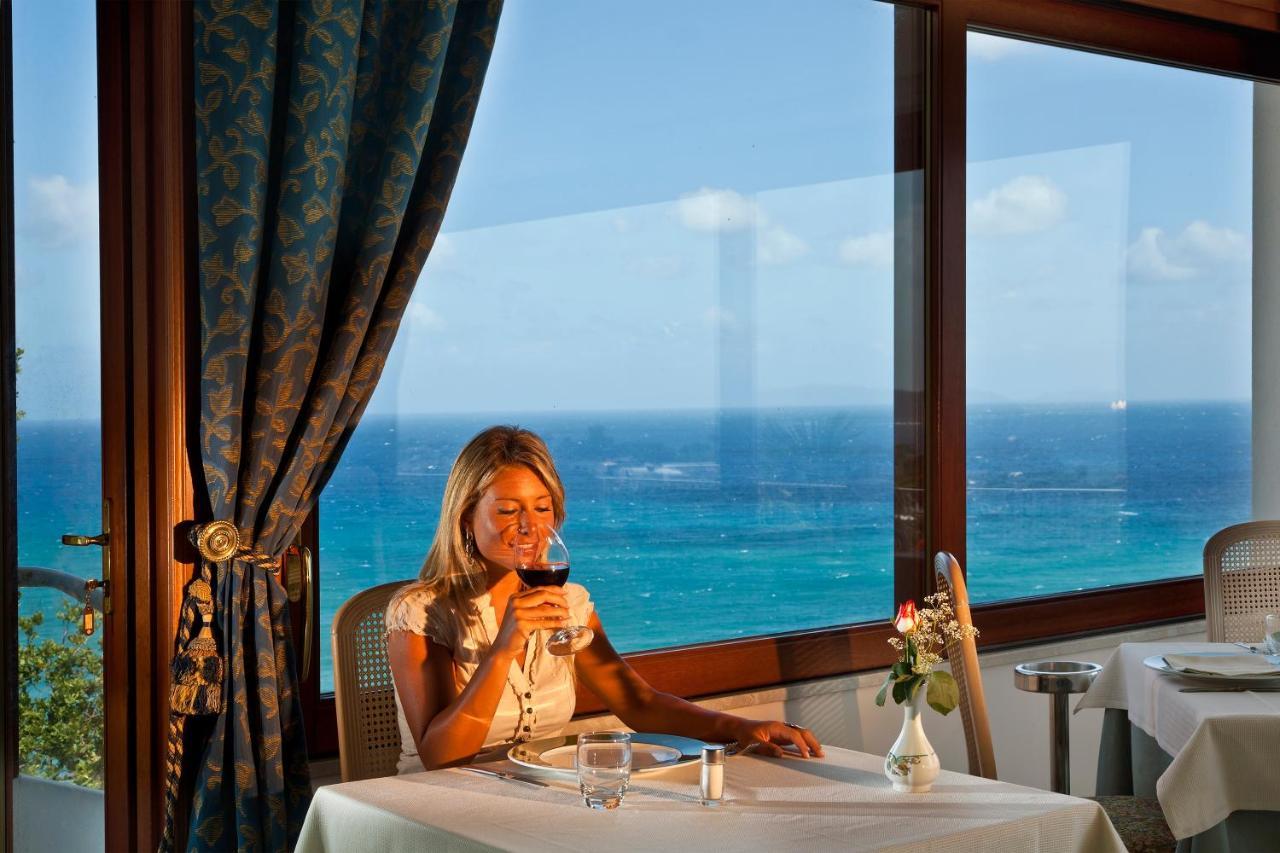 Le Querce Resort Sea Thermae & Spa Иския Екстериор снимка