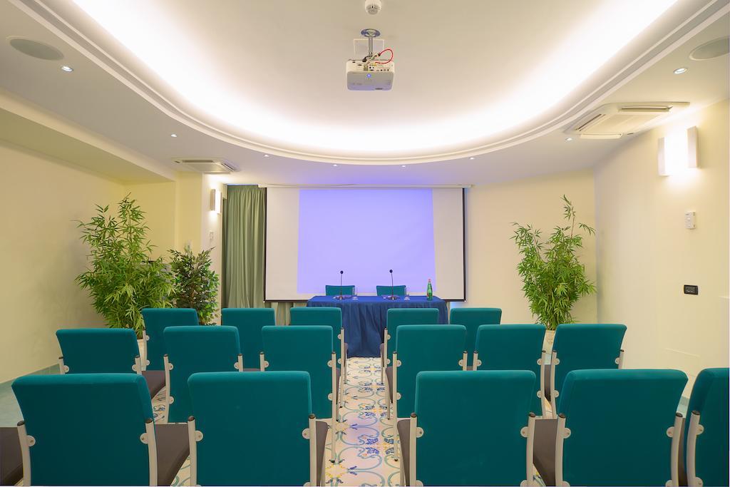 Le Querce Resort Sea Thermae & Spa Иския Екстериор снимка